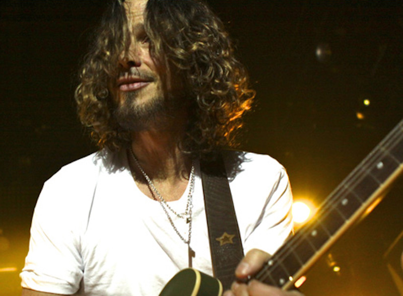 Seis cosas que aprendí viendo a Chris Cornell versionar canciones de otros